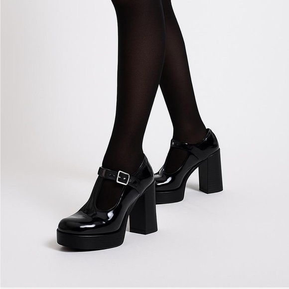 Madden Girl Platform Pumps - Picture 2 of 6